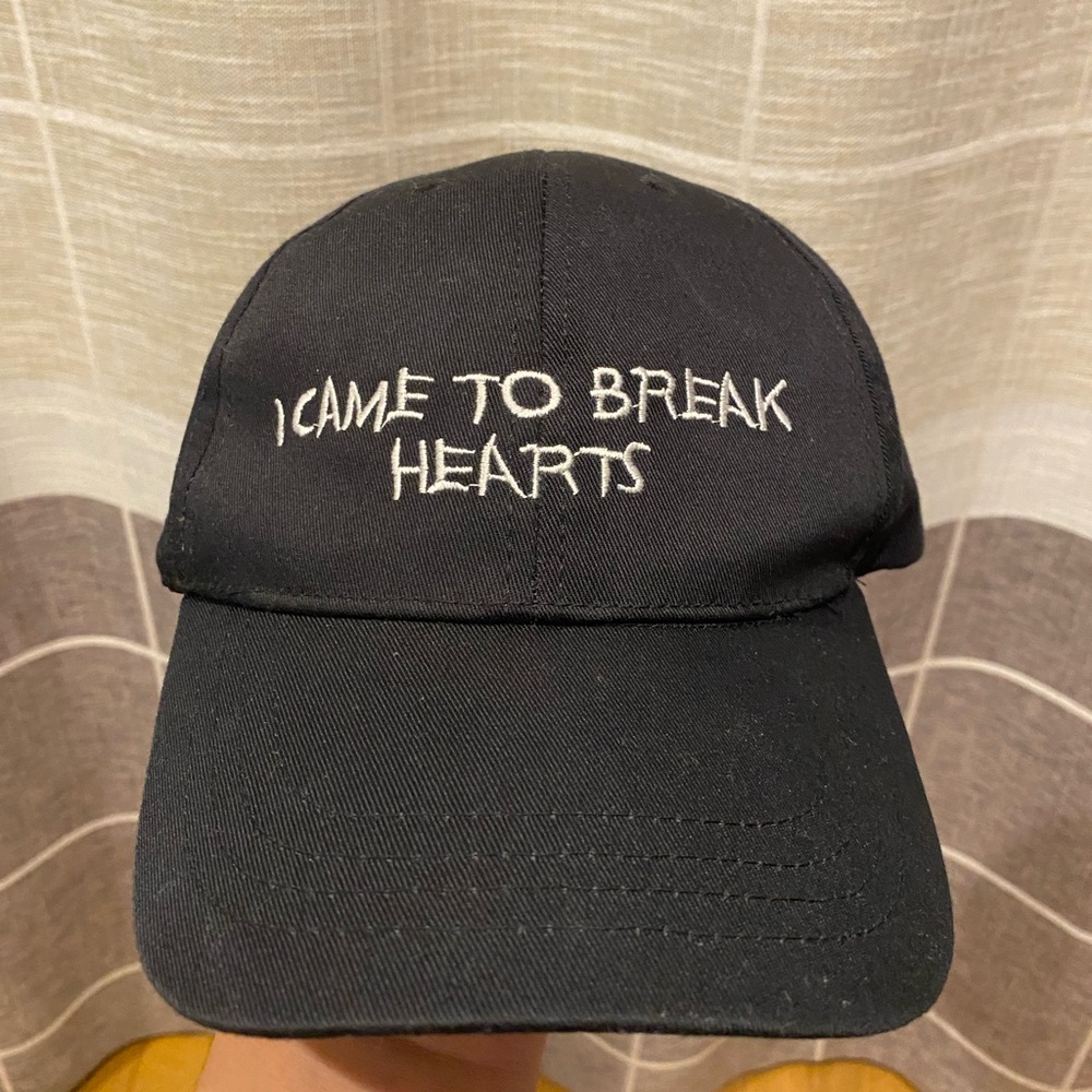 'I came to break hearts' Cap